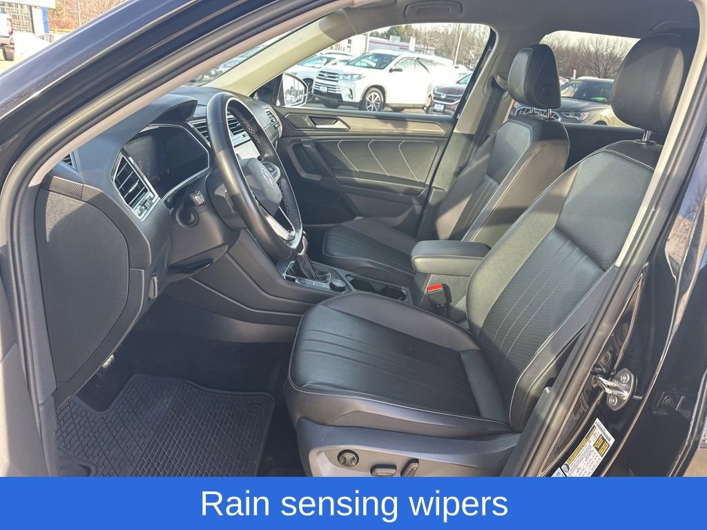Used 2022 Volkswagen Tiguan SE image 15