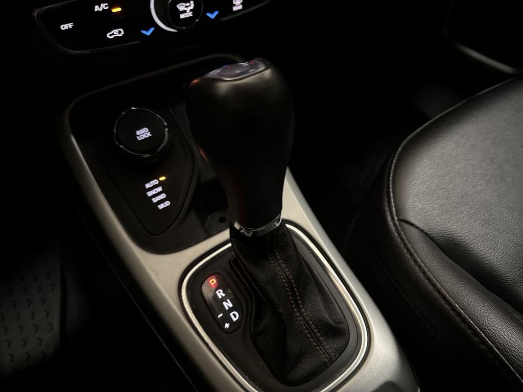 Used 2021 Jeep Compass Latitude w/ Convenience Group image 17