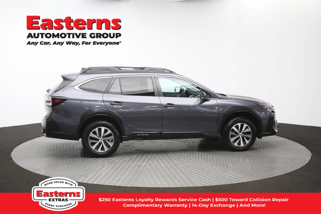 Used 2023 Subaru Outback Premium AWD/4WD image 43