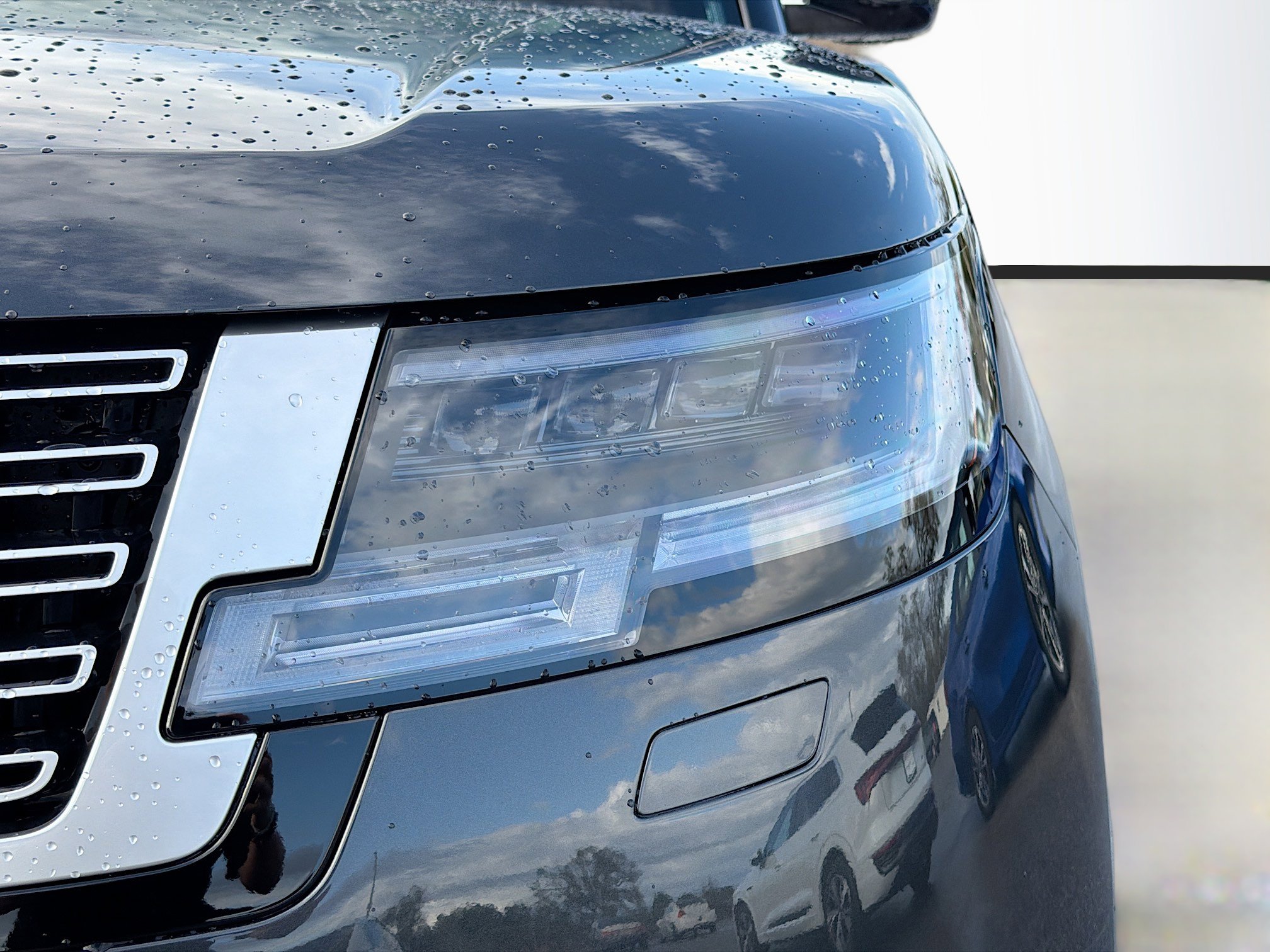 New 2026 Land Rover Range Rover Long Wheelbase Autobiography image 9