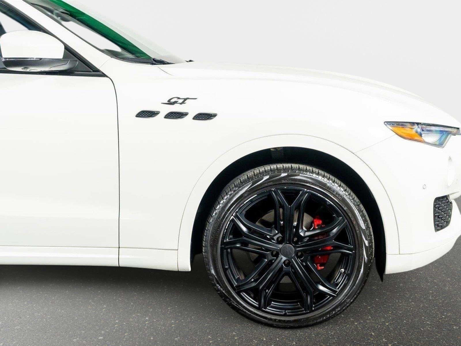 Used 2023 Maserati Levante GT AWD/4WD image 5