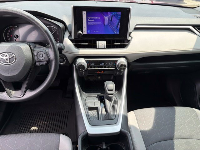 Used 2025 Toyota RAV4 XLE FWD image 19