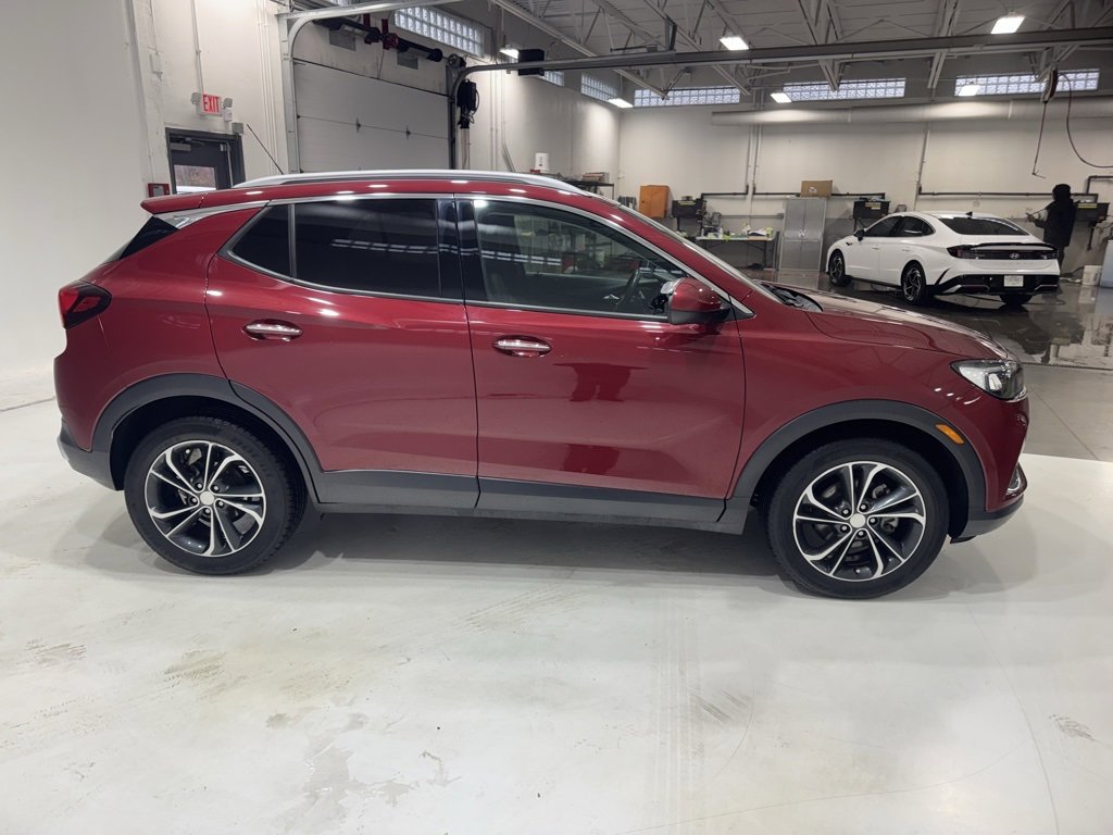Used 2020 Buick Encore GX Essence image 1
