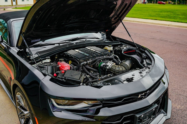Used 2022 Chevrolet Camaro ZL1 RWD image 16