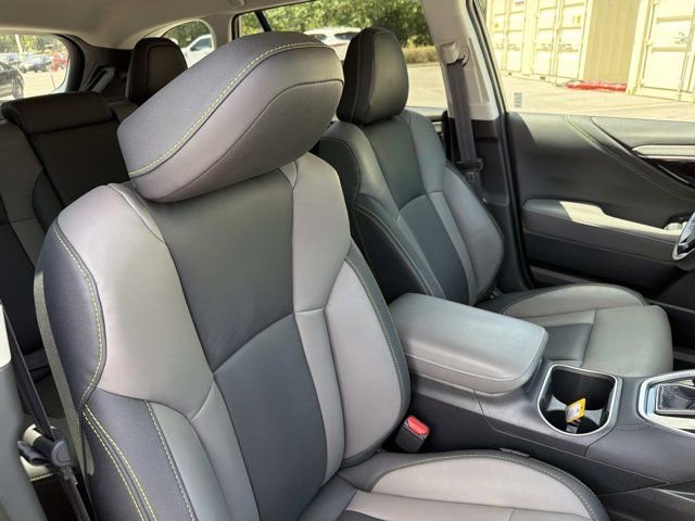 Used 2025 Subaru Outback Onyx Edition AWD/4WD image 17