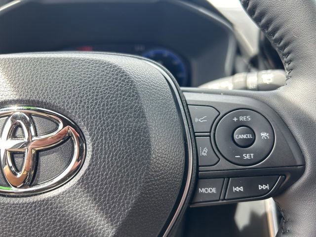 Used 2025 Toyota RAV4 XSE w/ Advanced Technology Package image 23