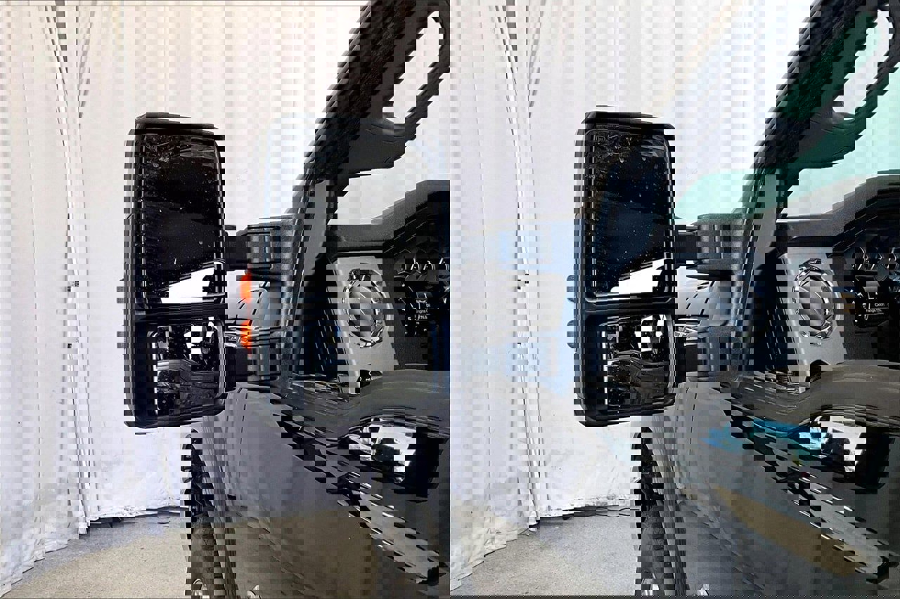 Used 2015 Ford F250 Lariat w/ Lariat Ultimate Package image 10