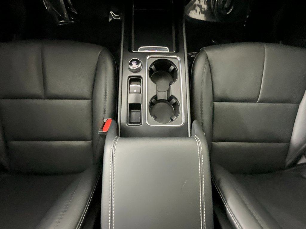 Used 2025 Lincoln Corsair FWD w/ Equipment Group 101A image 14