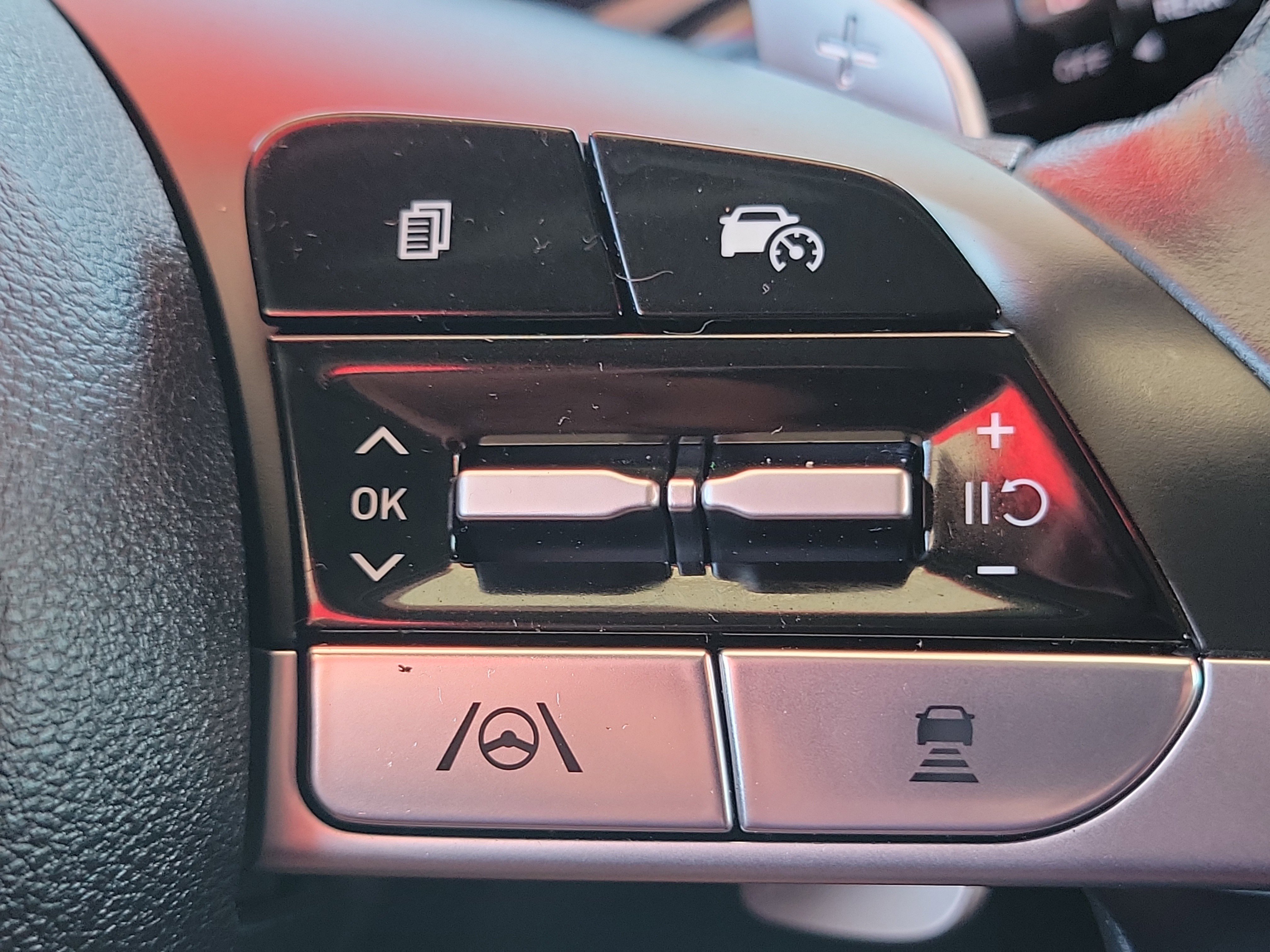 Certified 2023 Hyundai Tucson Limited w/ Cargo Package image 9