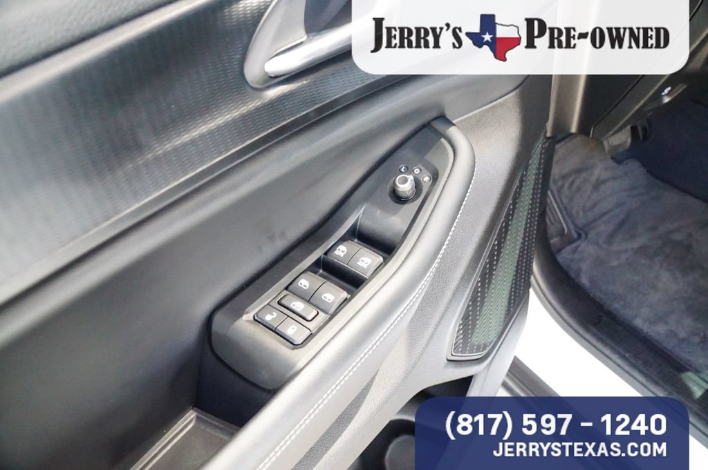 Used 2023 Jeep Grand Cherokee L Laredo AWD/4WD image 16