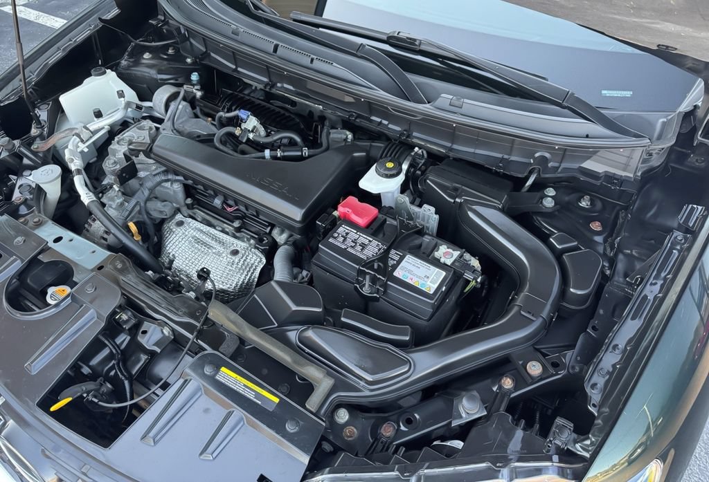 Used 2020 Nissan Rogue SV AWD/4WD image 32