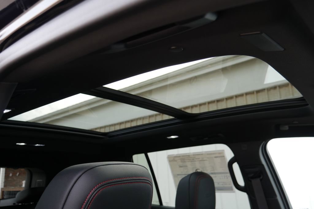 New 2026 Chevrolet Traverse RS image 24