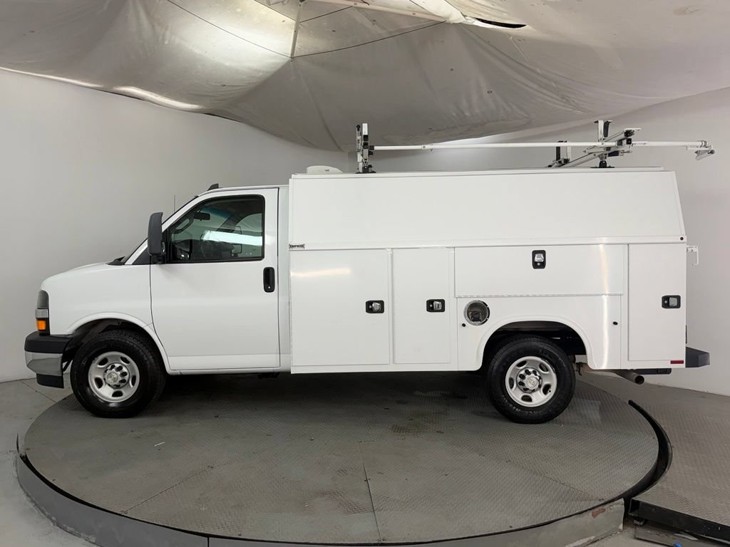 Used 2020 Chevrolet Express 3500 w/ Power Convenience Package RWD image 4