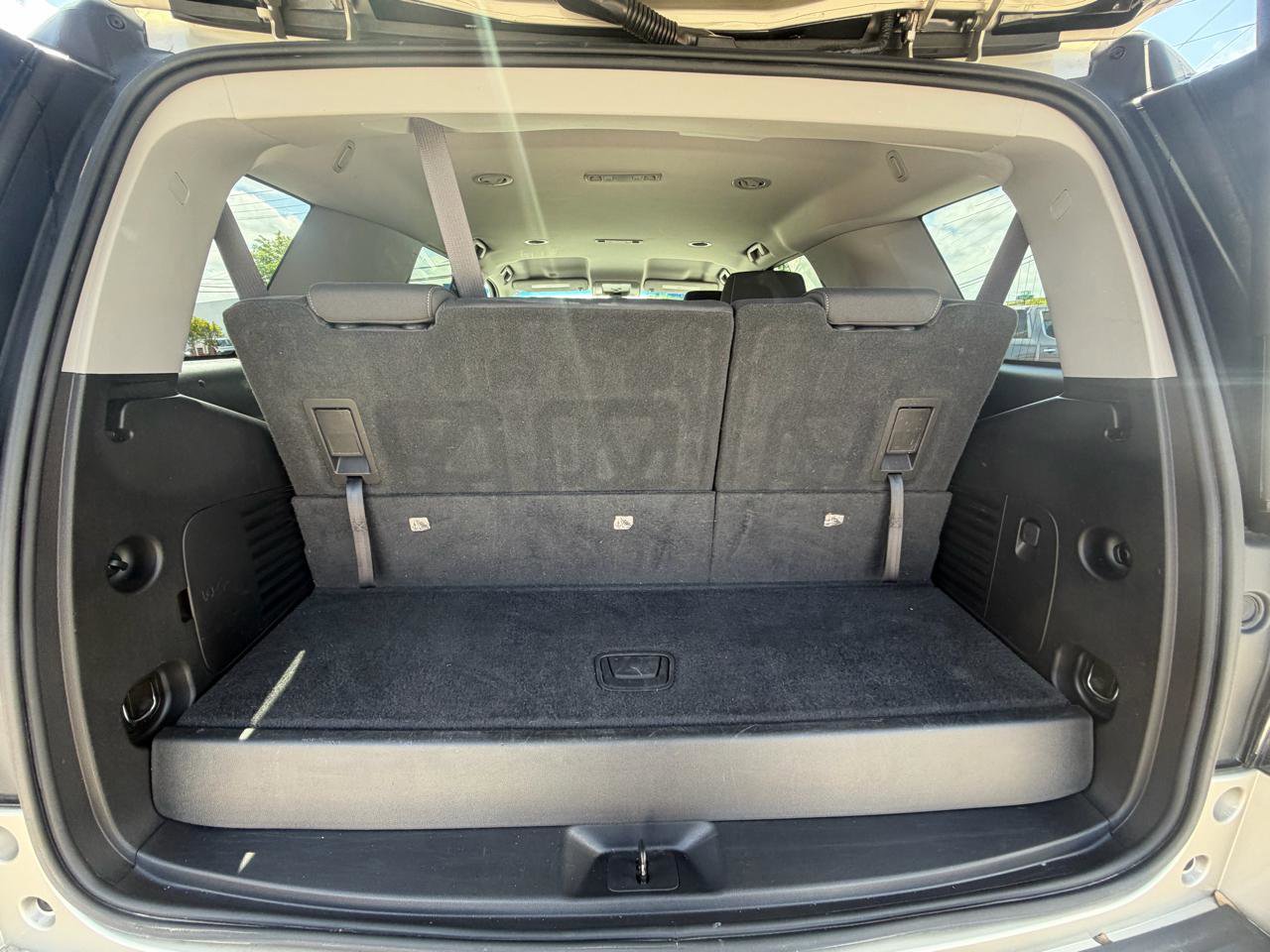 Used 2017 GMC Yukon SLE w/ SLE Value Package image 30