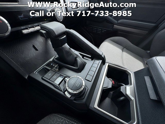 Used 2025 Toyota 4Runner SR5 AWD/4WD image 13