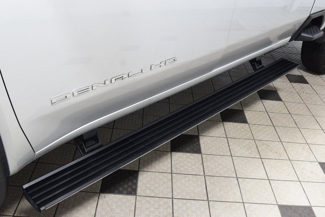 Used 2022 GMC Sierra 3500 Denali w/ Denali Ultimate Package image 30