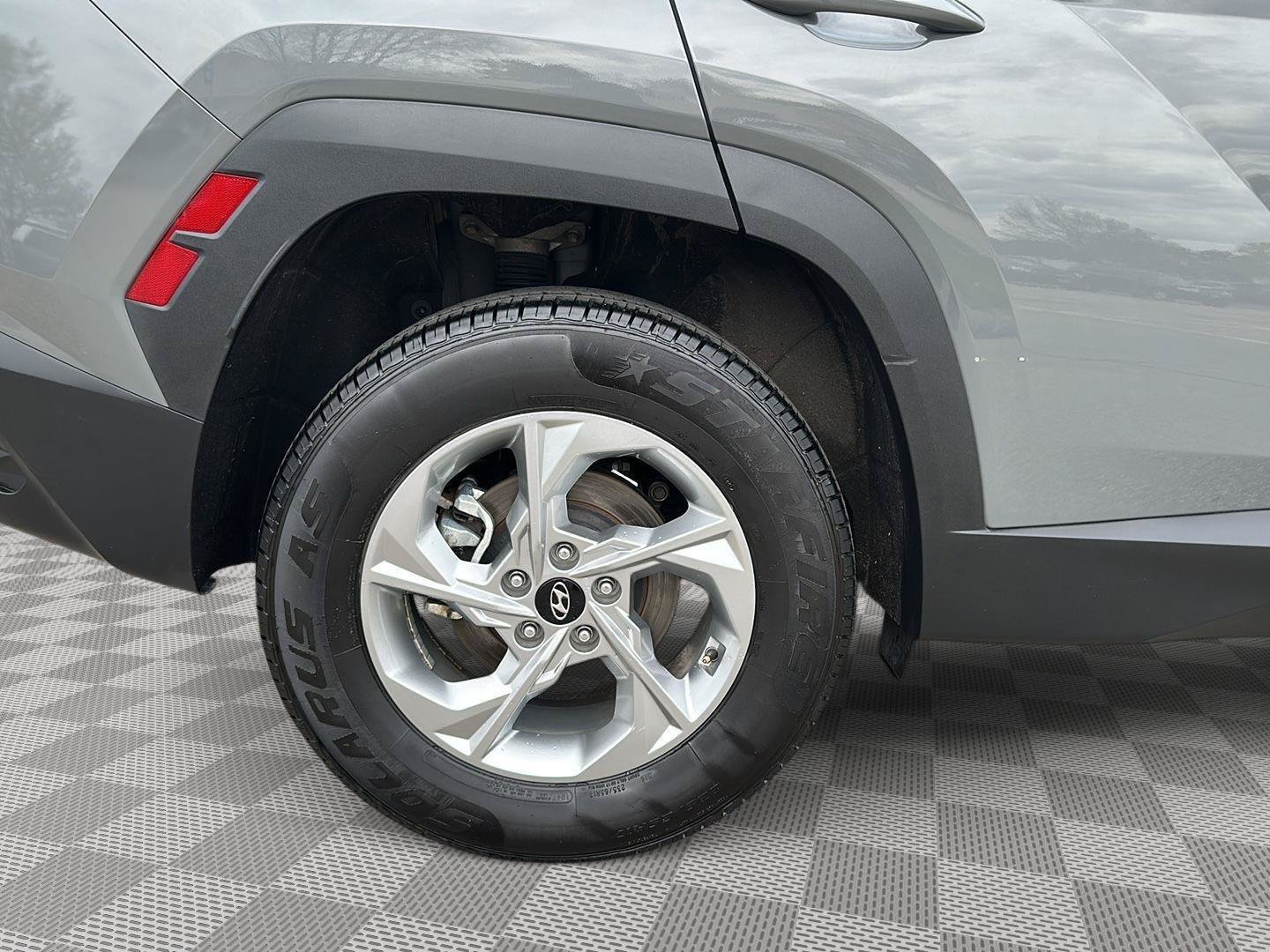 Certified 2024 Hyundai Tucson SEL AWD/4WD image 11