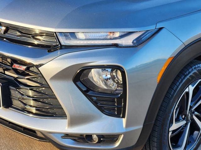 Used 2023 Chevrolet TrailBlazer RS w/ Sun and Liftgate Package FWD image 14