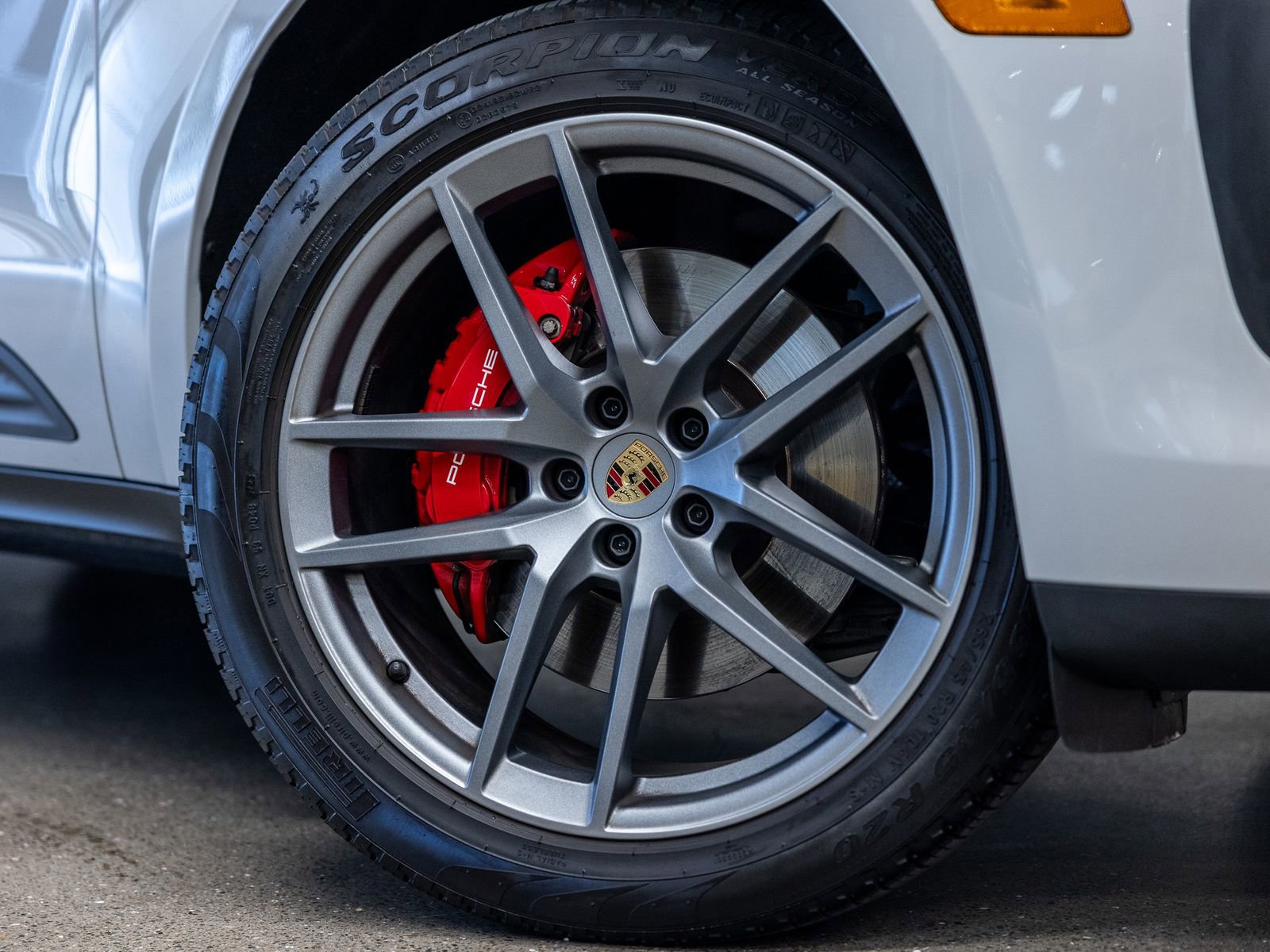 Certified 2024 Porsche Macan S image 16