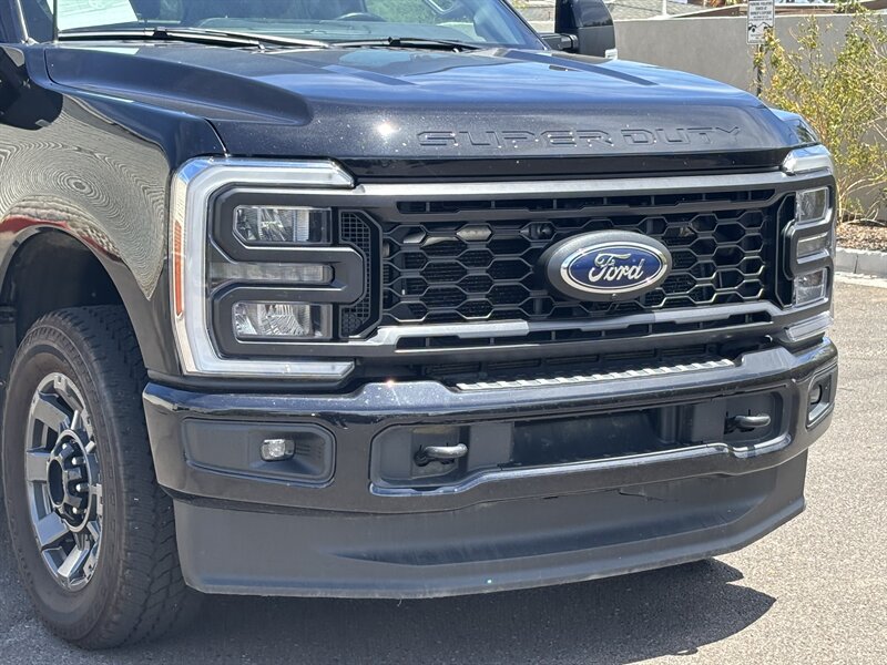 Used 2023 Ford F350 Lariat w/ Sport Appearance Package AWD/4WD image 11