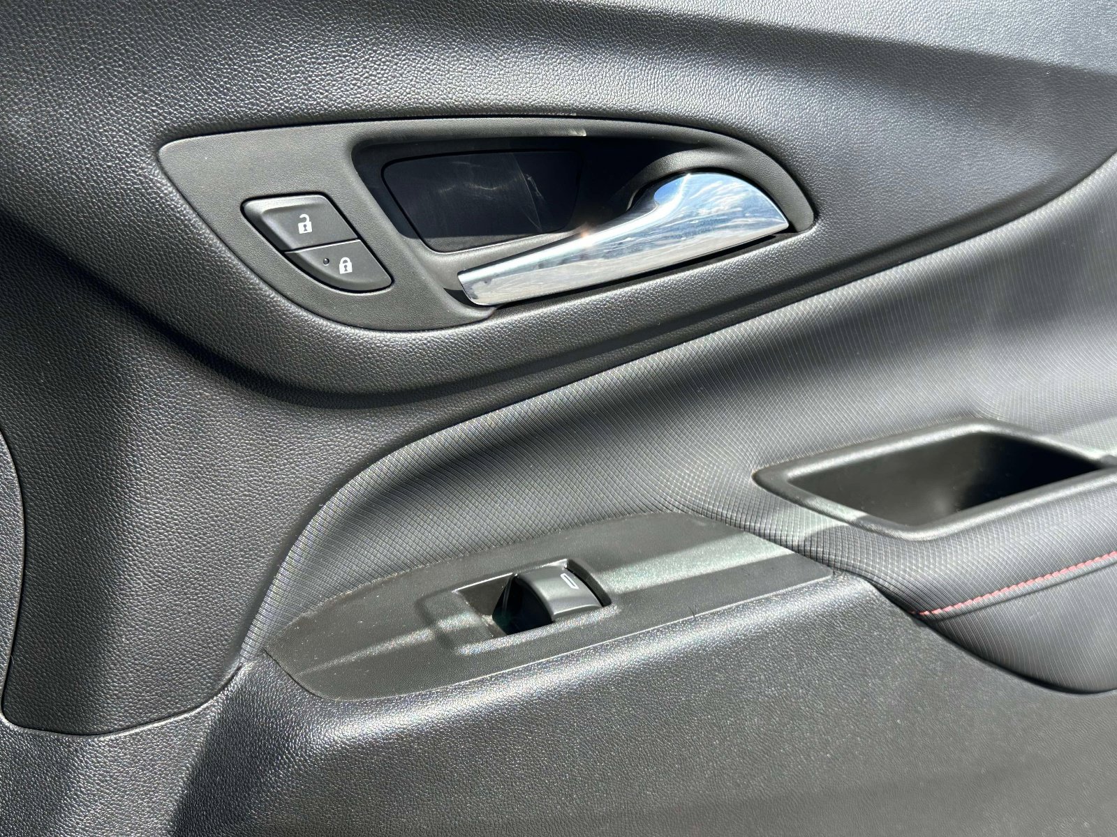 Certified 2023 Chevrolet Equinox RS image 28