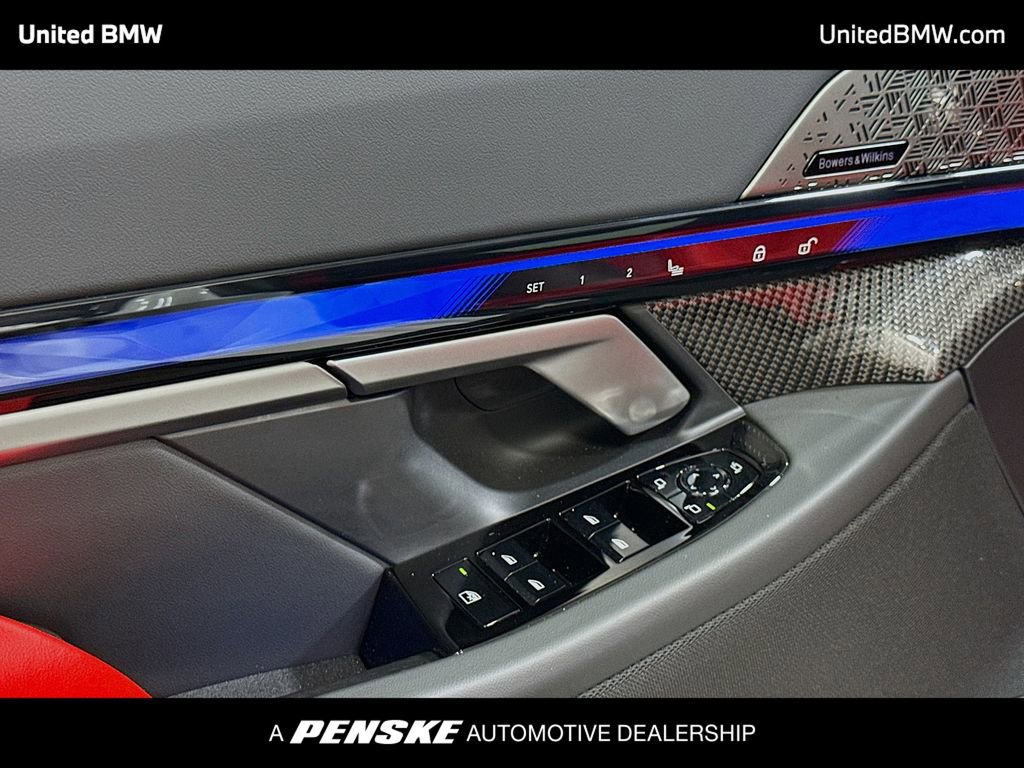 Used 2026 BMW M5 Touring AWD/4WD image 3