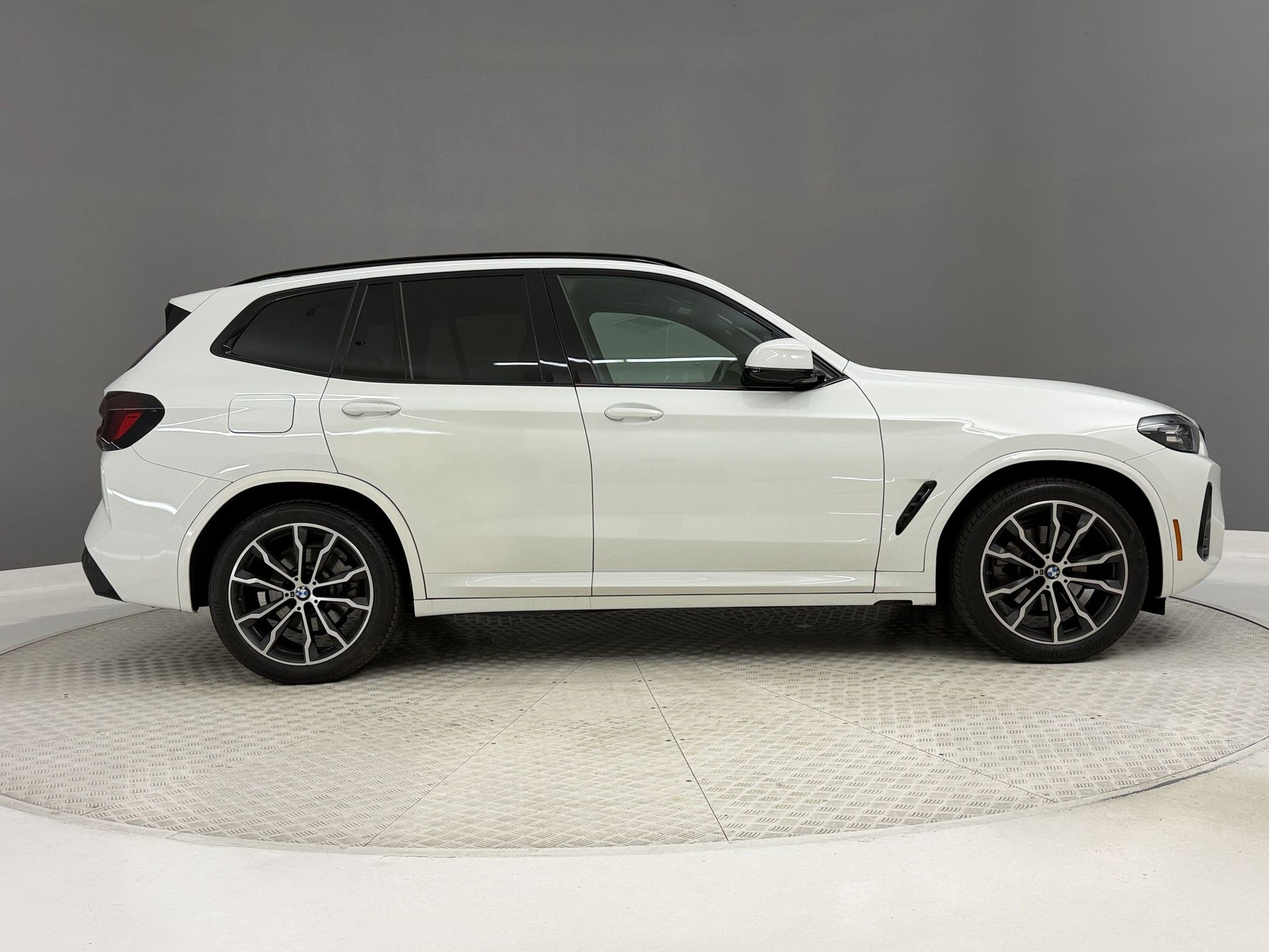 Used 2023 BMW X3 sDrive30i w/ M Sport Package RWD image 8