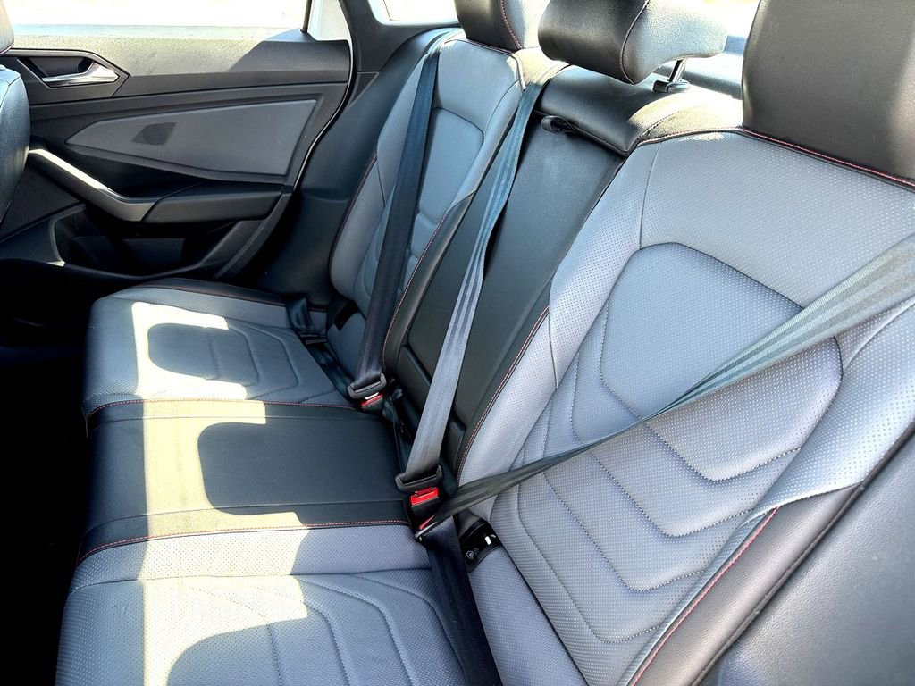 Certified 2025 Volkswagen Jetta GLI Autobahn image 27