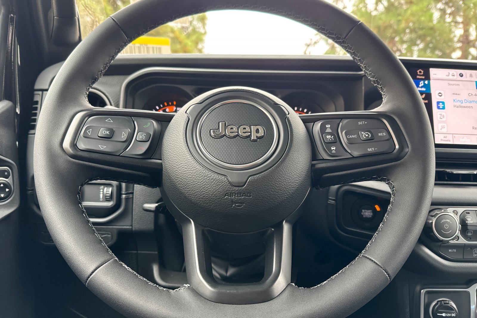 New 2026 Jeep Wrangler Unlimited Rubicon w/ Safety Group image 22