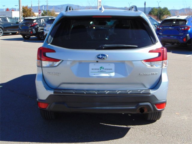 Used 2020 Subaru Forester Premium image 5