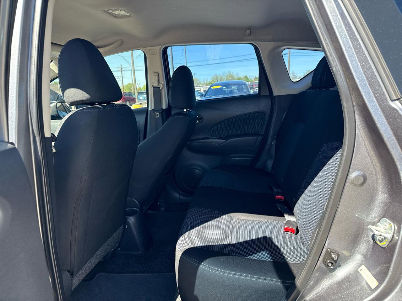 Used 2018 Nissan Versa Note SV image 13