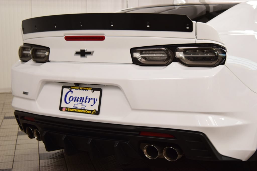 Used 2021 Chevrolet Camaro SS RWD image 23