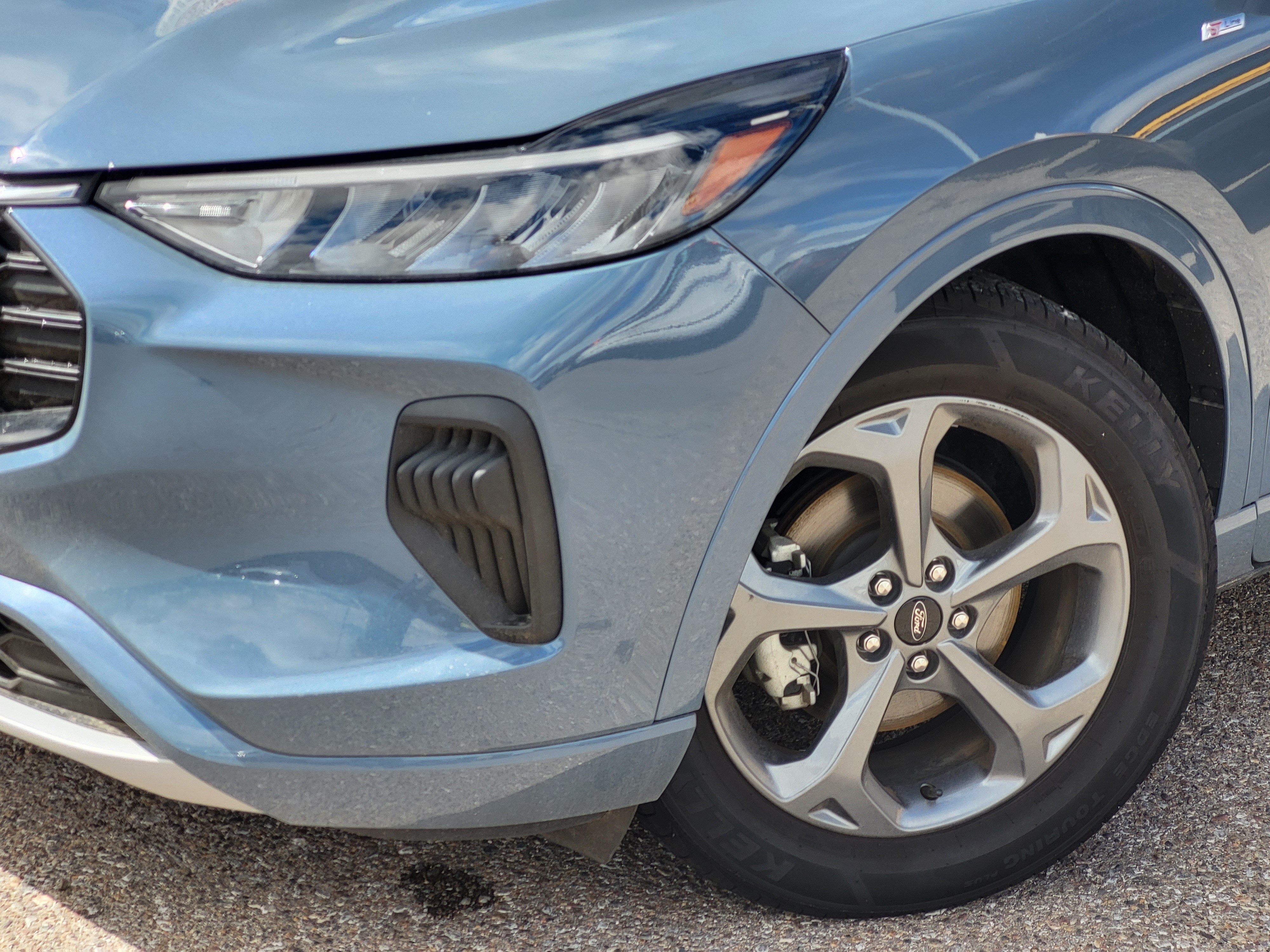 Used 2023 Ford Escape ST-Line w/ Tech Pack #1 FWD image 8
