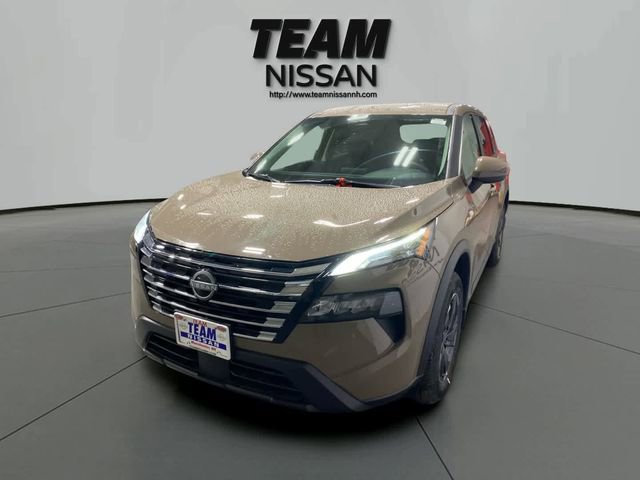 Certified 2025 Nissan Rogue SV image 3