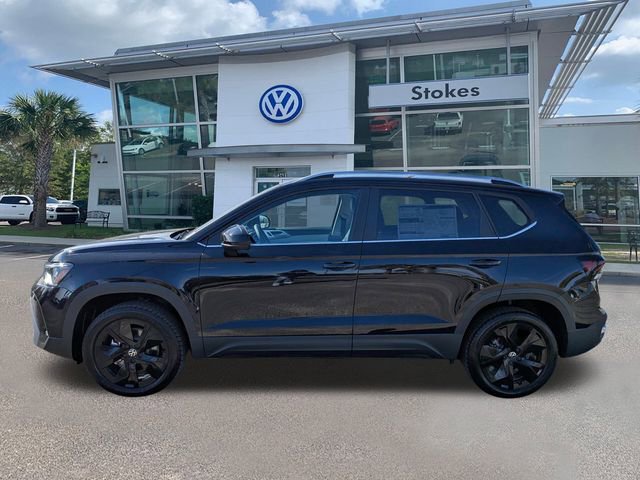 New 2026 Volkswagen Taos SE FWD image 7