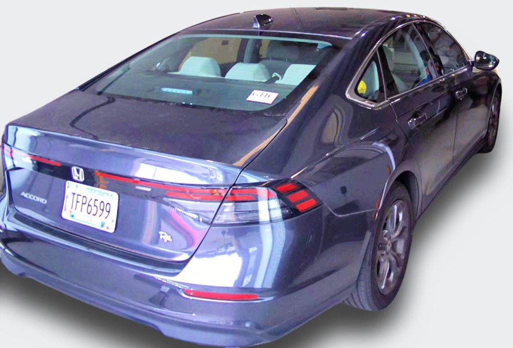 Used 2023 Honda Accord EX image 4