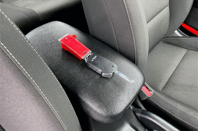 Used 2023 Kia Forte LXS image 11