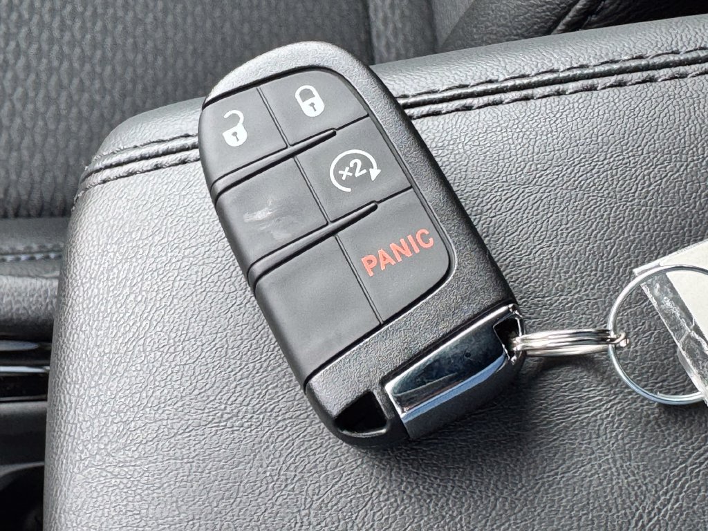 New 2026 Jeep Compass Latitude AWD/4WD image 30
