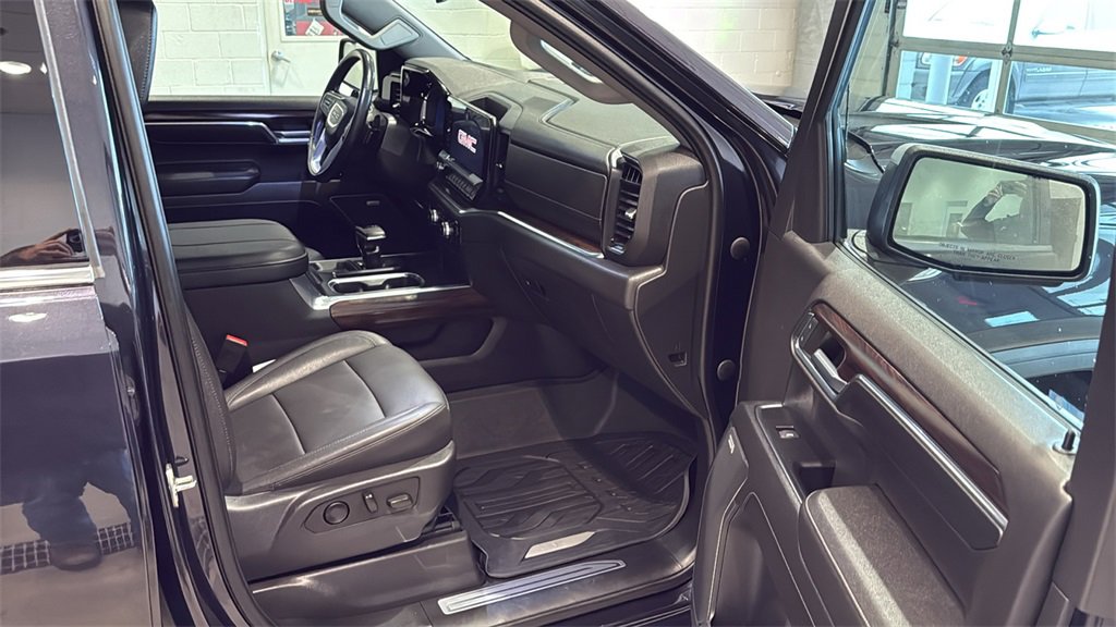 Used 2023 GMC Sierra 1500 SLT w/ SLT Premium Package image 12