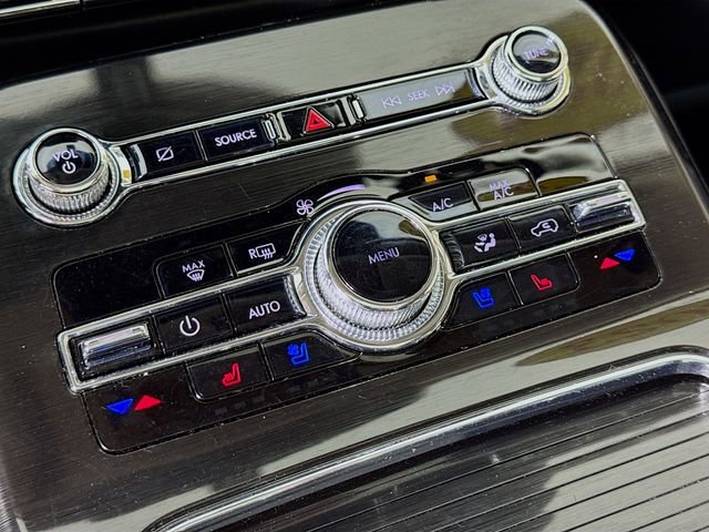 Used 2023 Lincoln Nautilus Reserve w/ Equipment Group 201A image 18