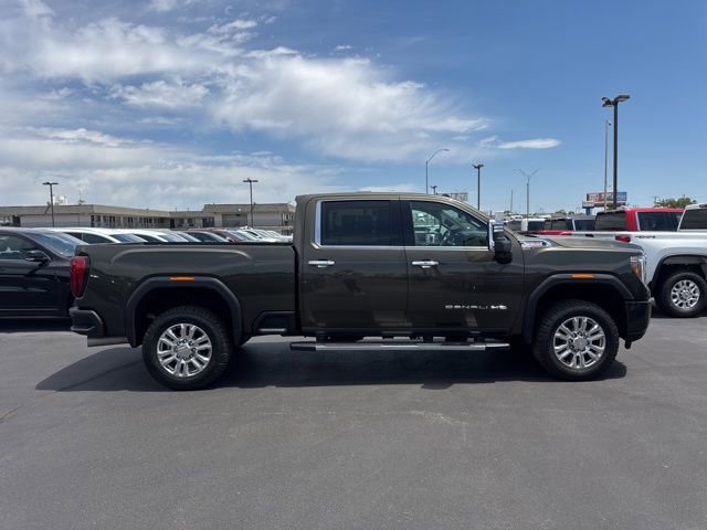 Used 2022 GMC Sierra 2500 Denali w/ Denali Ultimate Package AWD/4WD image 2