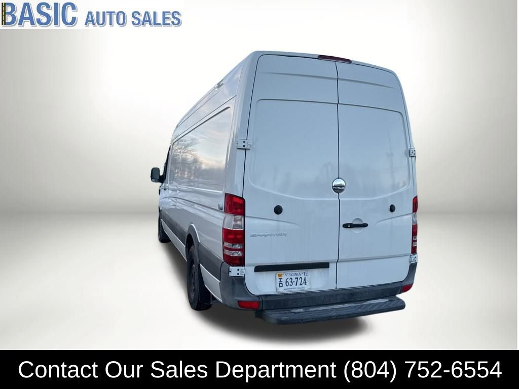 Used 2014 Freightliner Sprinter 2500 image 9
