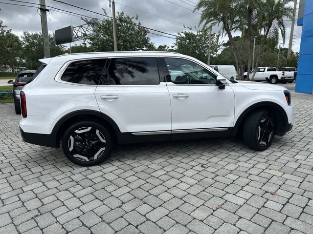 Used 2025 Kia Telluride S FWD image 20
