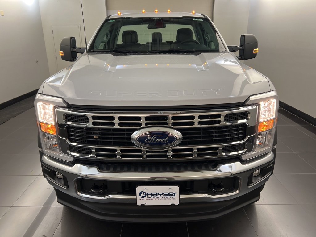New 2026 Ford F550 4x4 Regular Cab Super Duty image 2