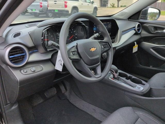 New 2026 Chevrolet Trax LS image 8