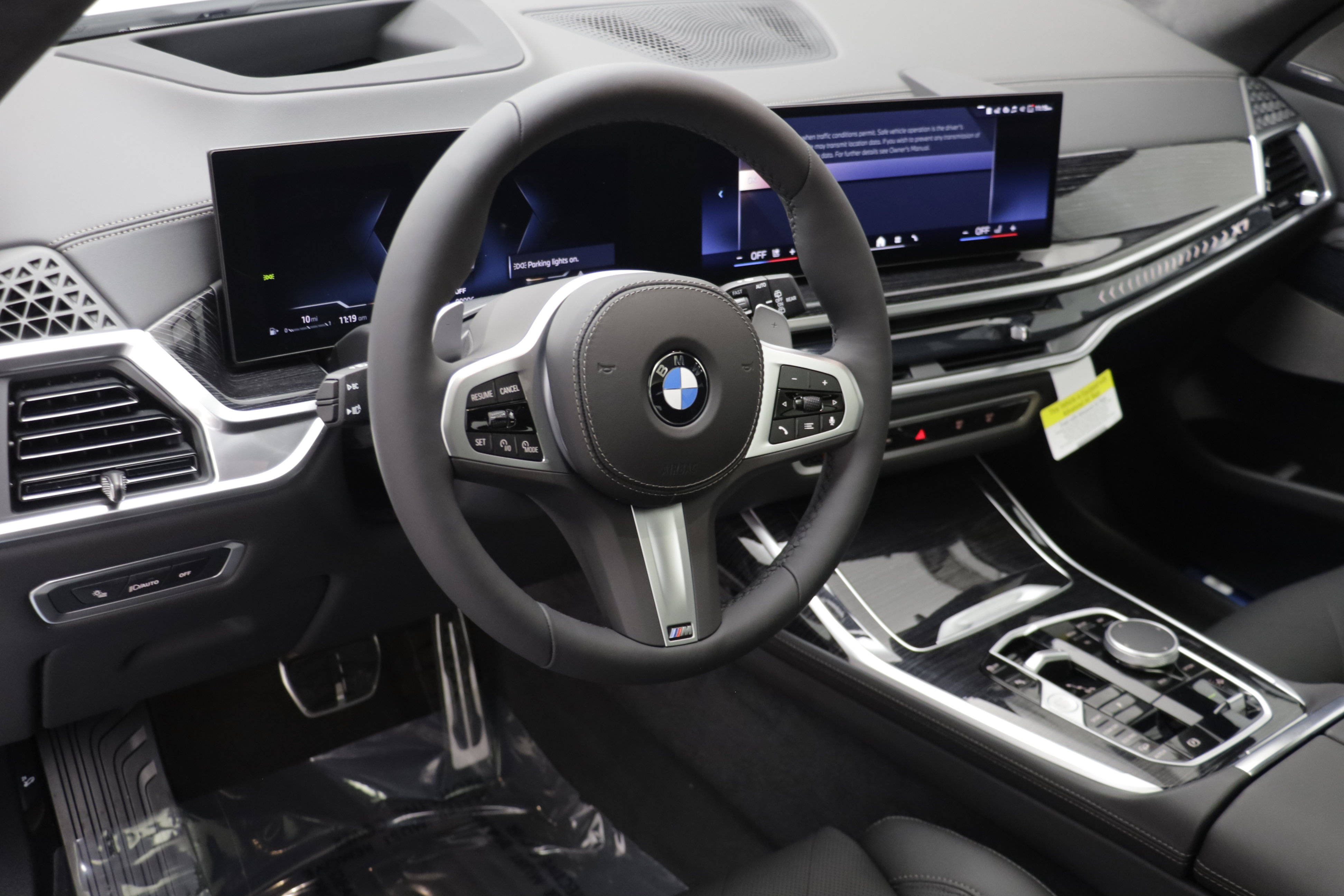 New 2027 BMW X7 xDrive40i w/ M Sport Package AWD/4WD image 7