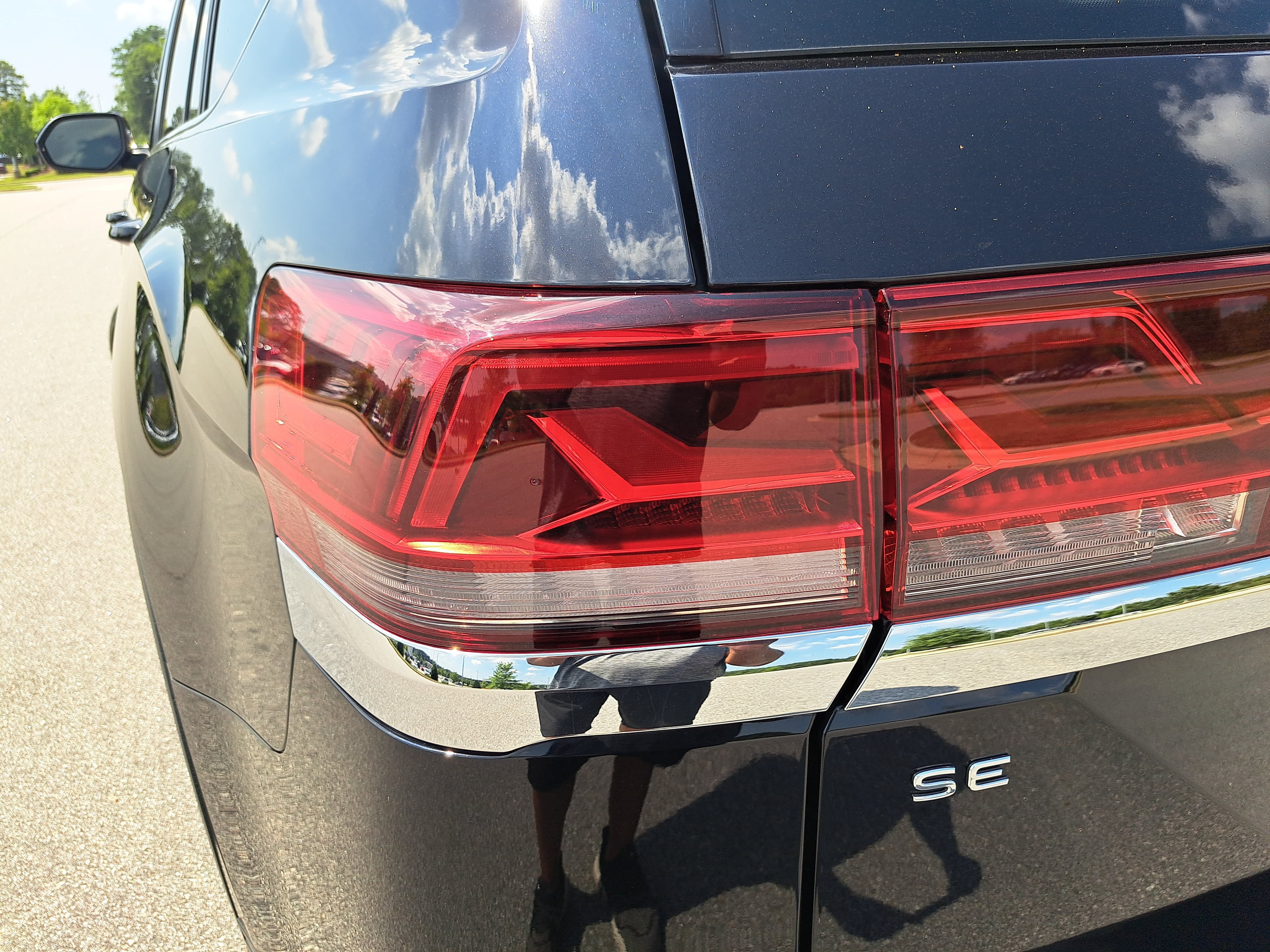 Certified 2025 Volkswagen Atlas SE FWD image 34