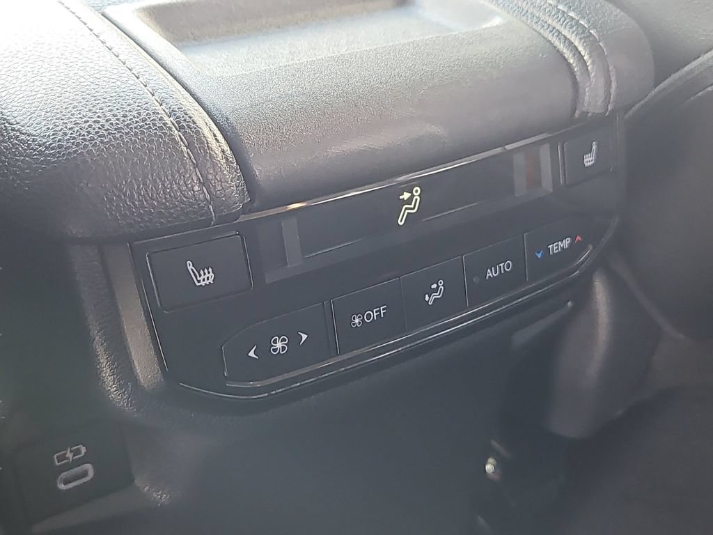 Used 2024 Toyota Grand Highlander AWD image 21