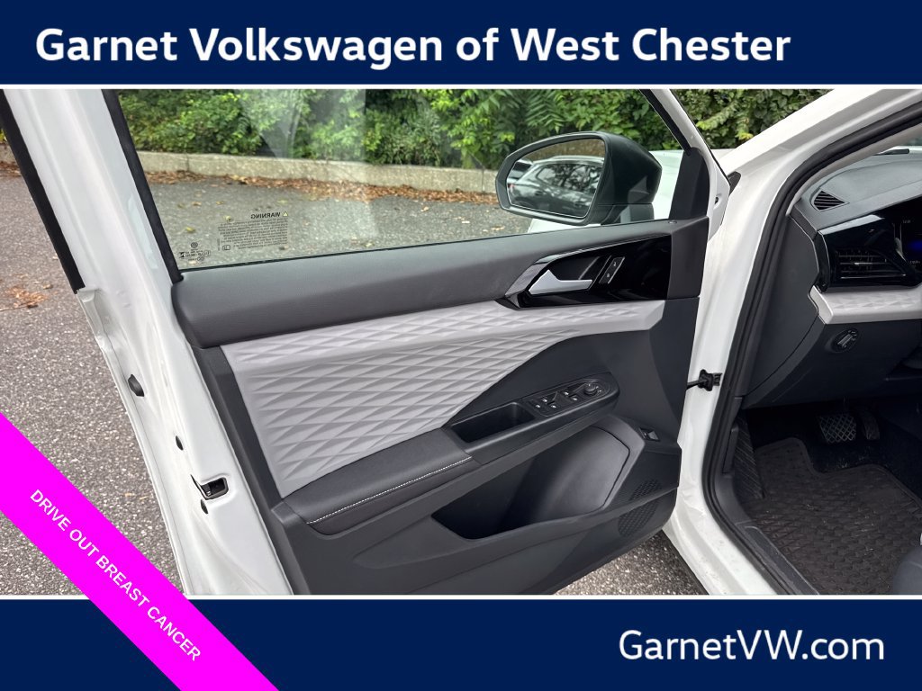 Used 2024 Volkswagen Taos S FWD image 10