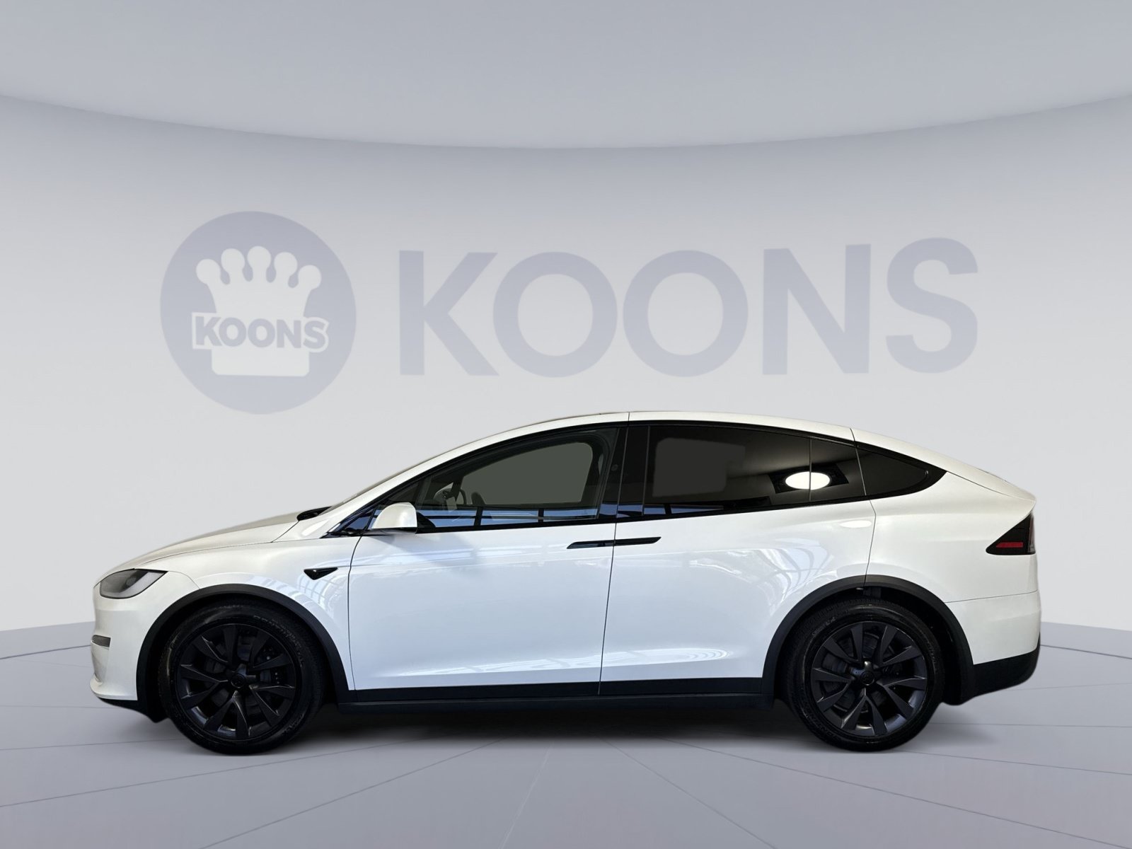 Used 2025 Tesla Model X AWD/4WD image 2